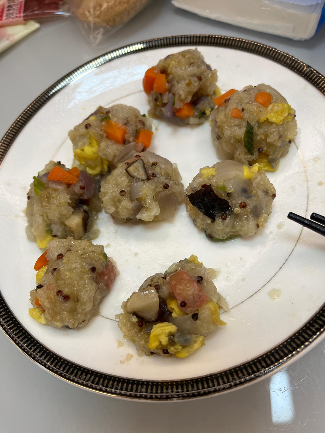 藜麦饭团