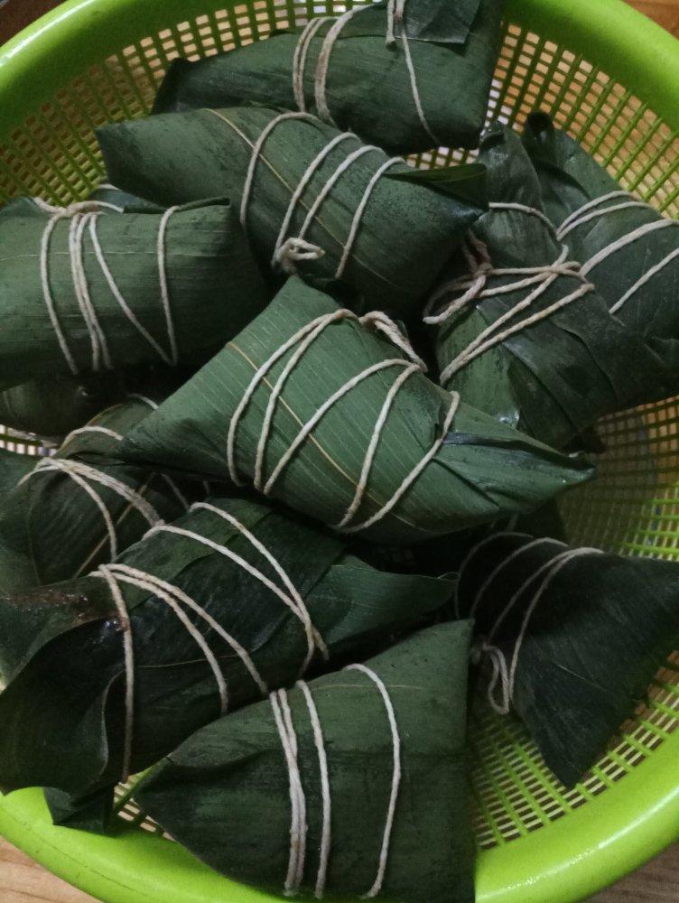 说说这几天包粽子掉的那些坑，附上详细粽子包法