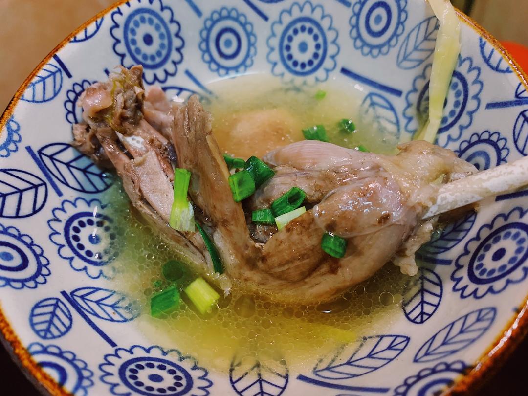 火腿笋干老鸭煲的做法