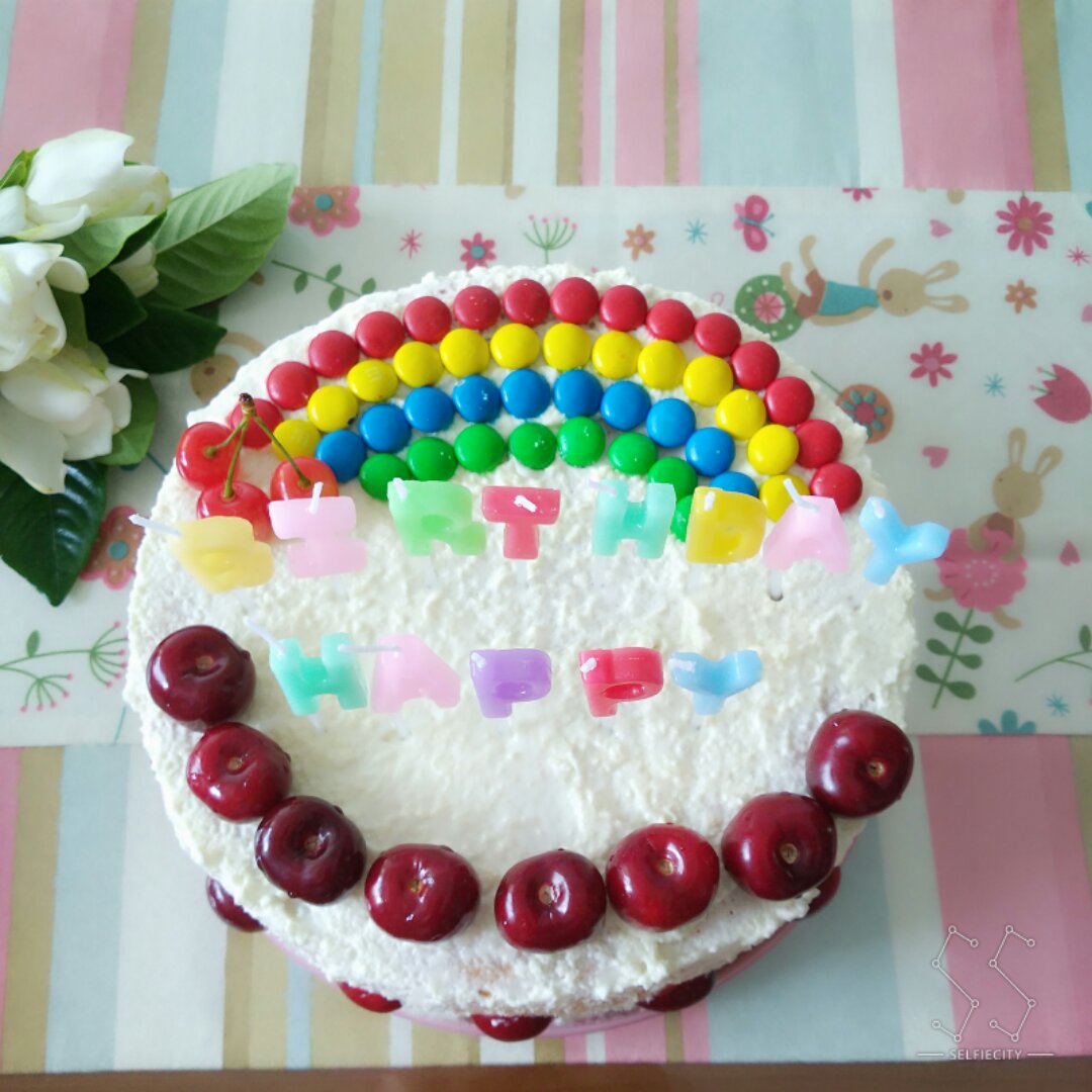 彩虹生日蛋糕