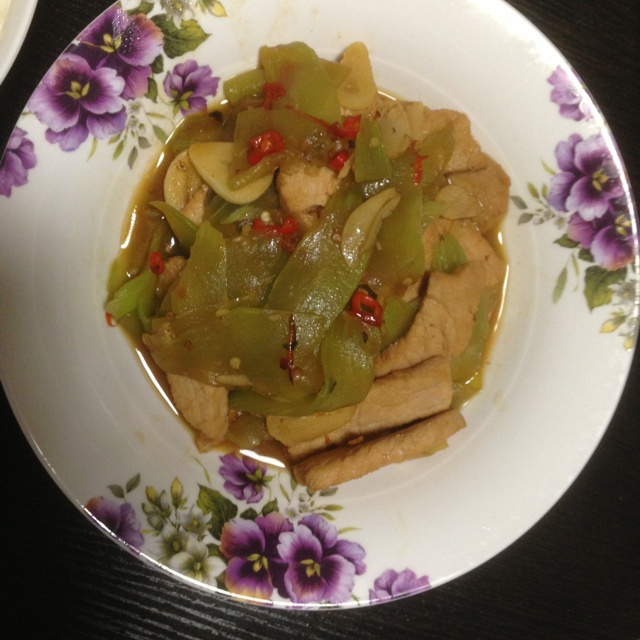 莴笋炒肉片