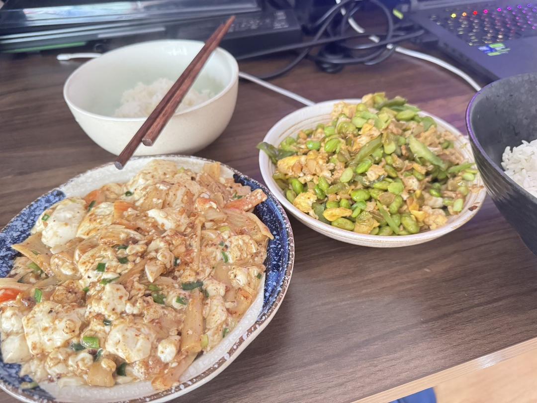 鸡蛋炒毛豆米