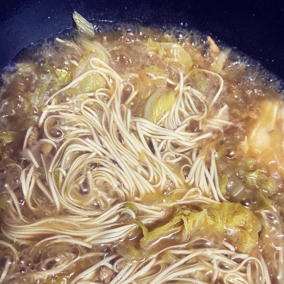 白菜肉丝炝锅面的做法 步骤8