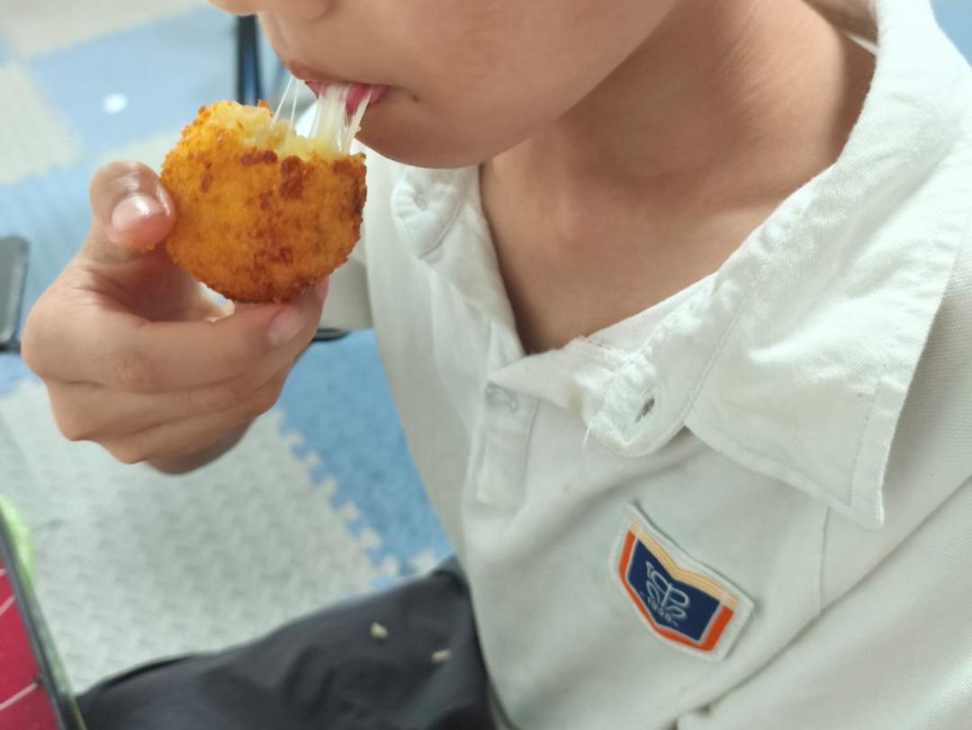 芝士爆浆，会拉丝的土豆丸子