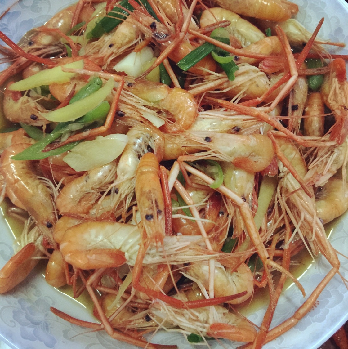 爆炒小河虾