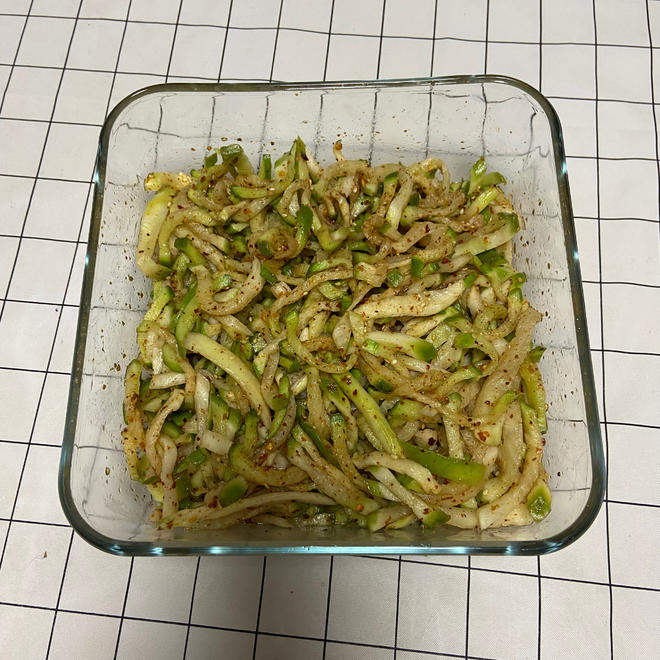 【腌萝卜(自用记录)的做法步骤图】喝水都长肉的胖子__下厨房