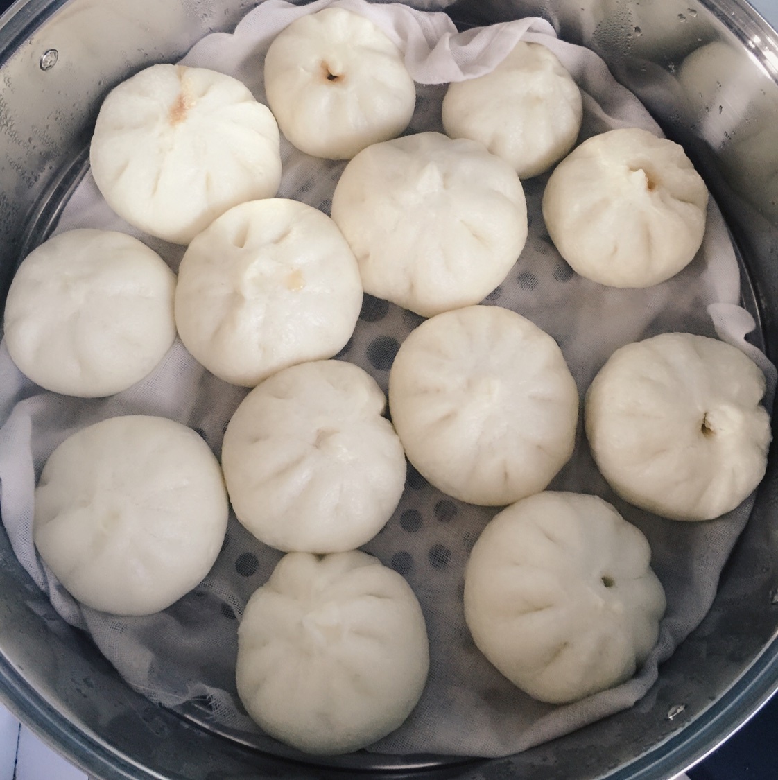 直接发酵法的白胖包子