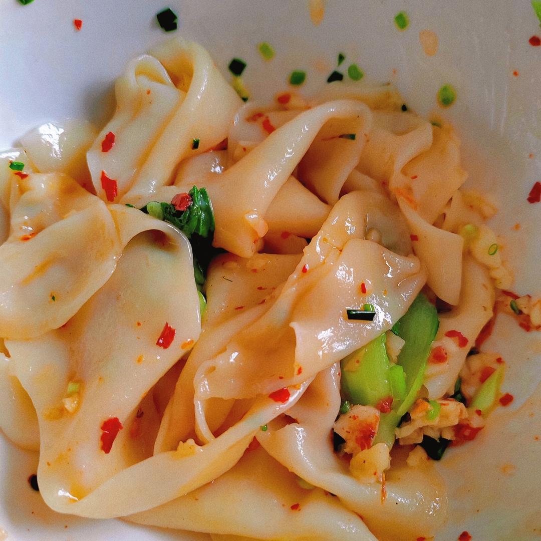 油泼扯面这样做最方便