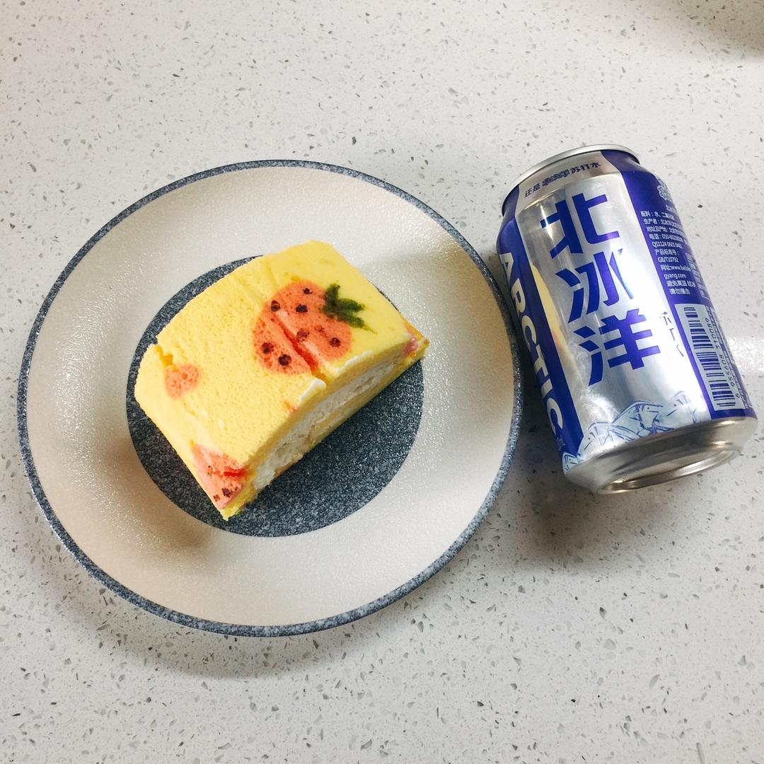 彩绘草莓蛋糕卷