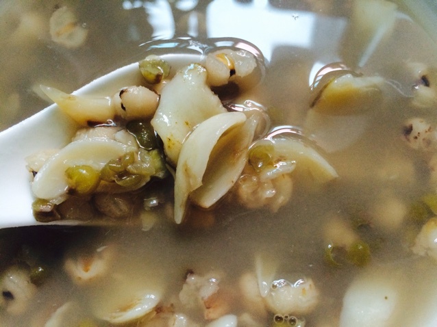 百合绿豆薏米汤