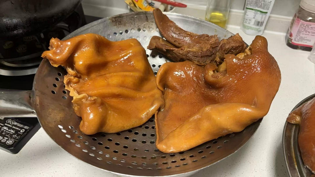 卤猪头肉