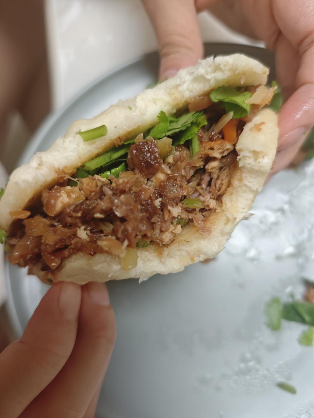 肉夹馍（白吉馍）