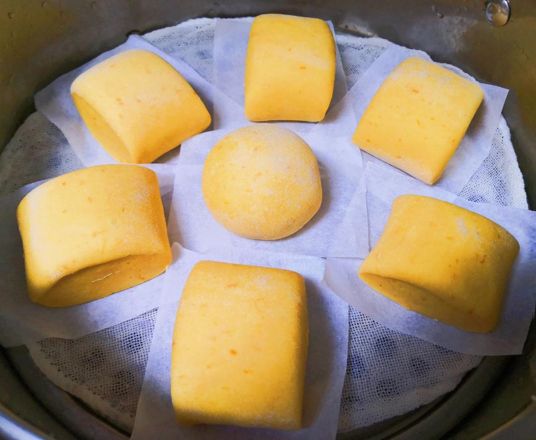 新手也可以--详解如何做出人见人爱、金黄的南瓜馒头