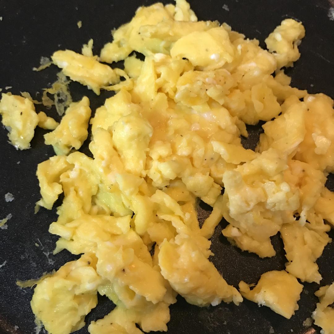 美式炒蛋 scrambled eggs