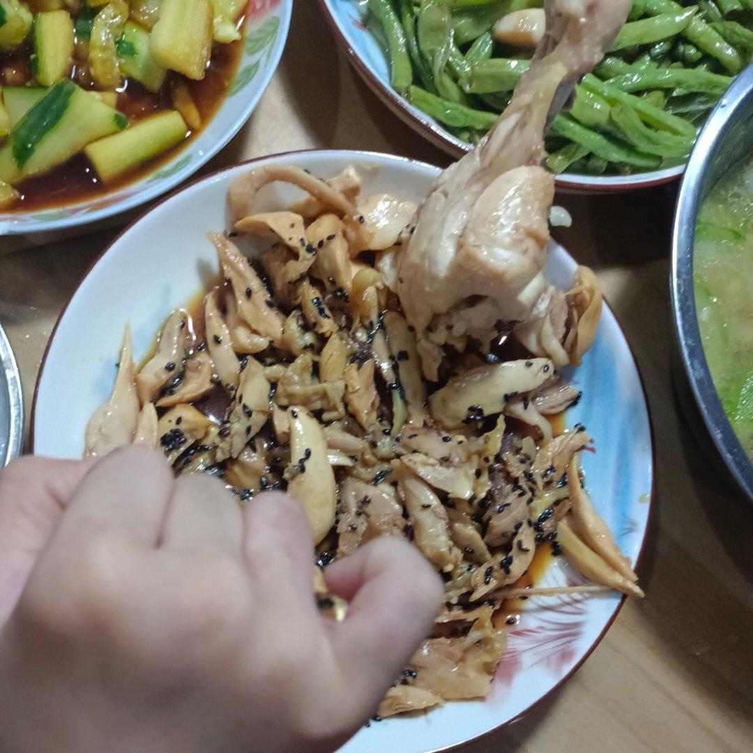 🥰简单好吃手撕鸡腿肉🍗零脂肪凉拌菜