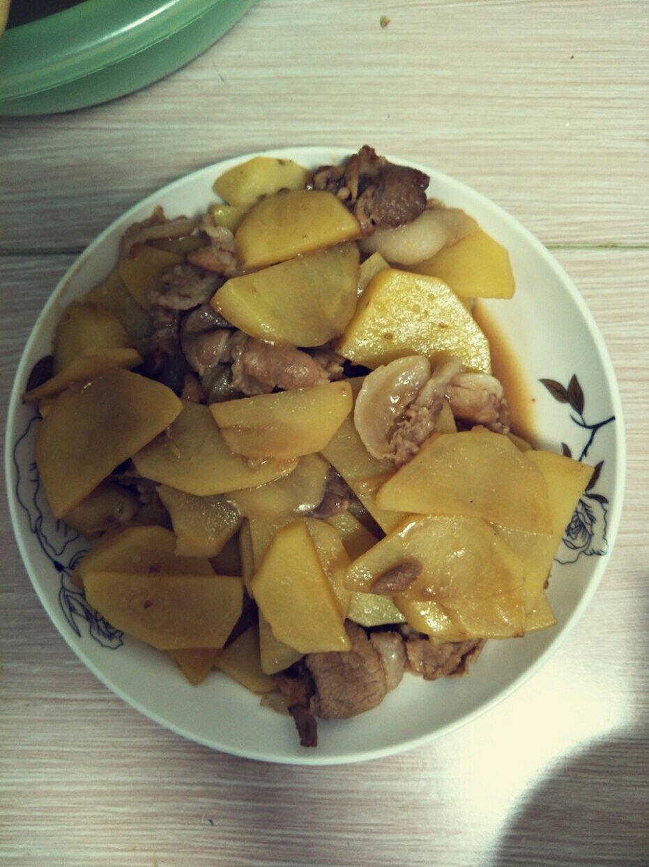 土豆片炒肉