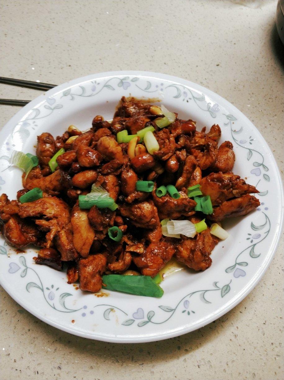 厨师长教你: “宫保鸡丁”的川味正宗做法, 一看就有食欲, 收藏了