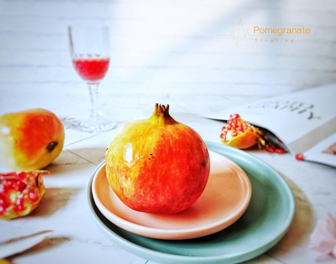 鲜榨红石榴汁：可以喝的雅诗兰黛红石榴精华