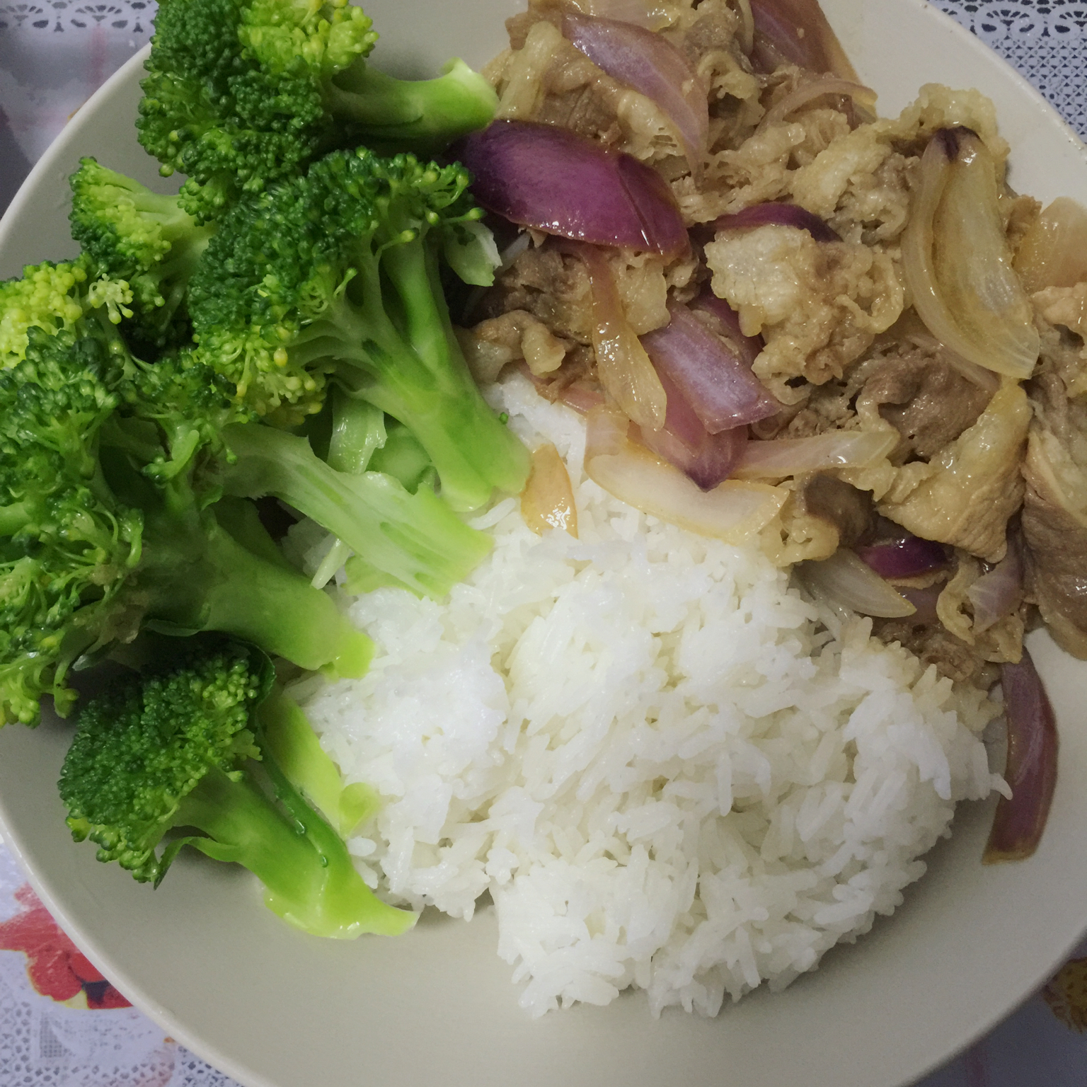 洋葱肥牛饭