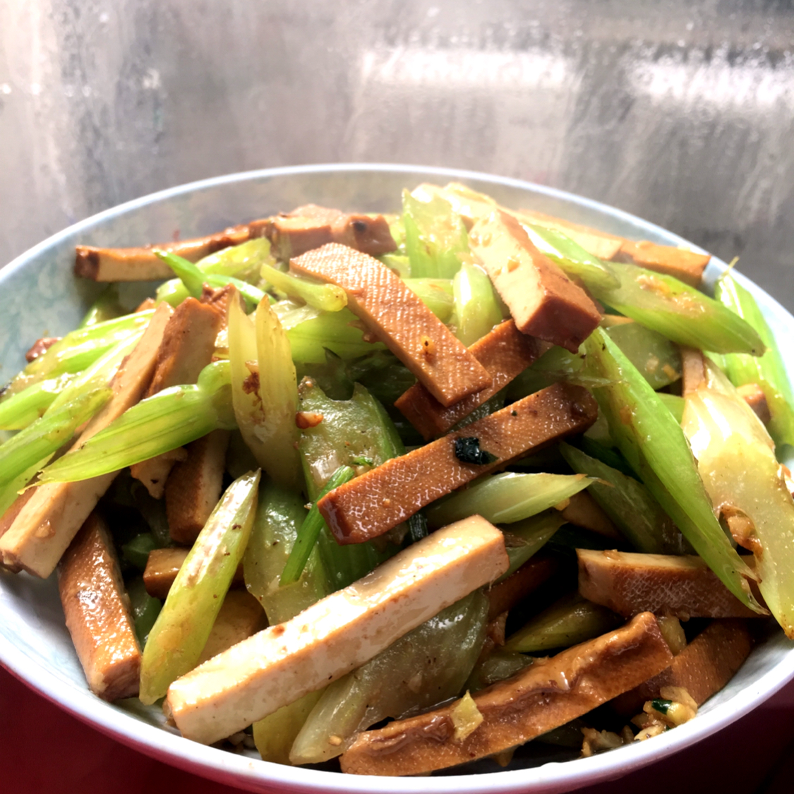 芹菜炒香干