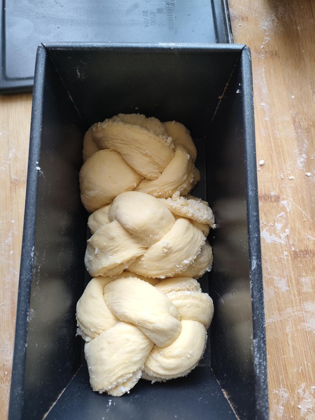 吴克己大师的手撕炼乳吐司