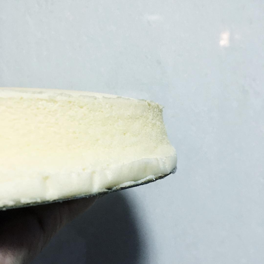 活底八寸轻乳酪蛋糕