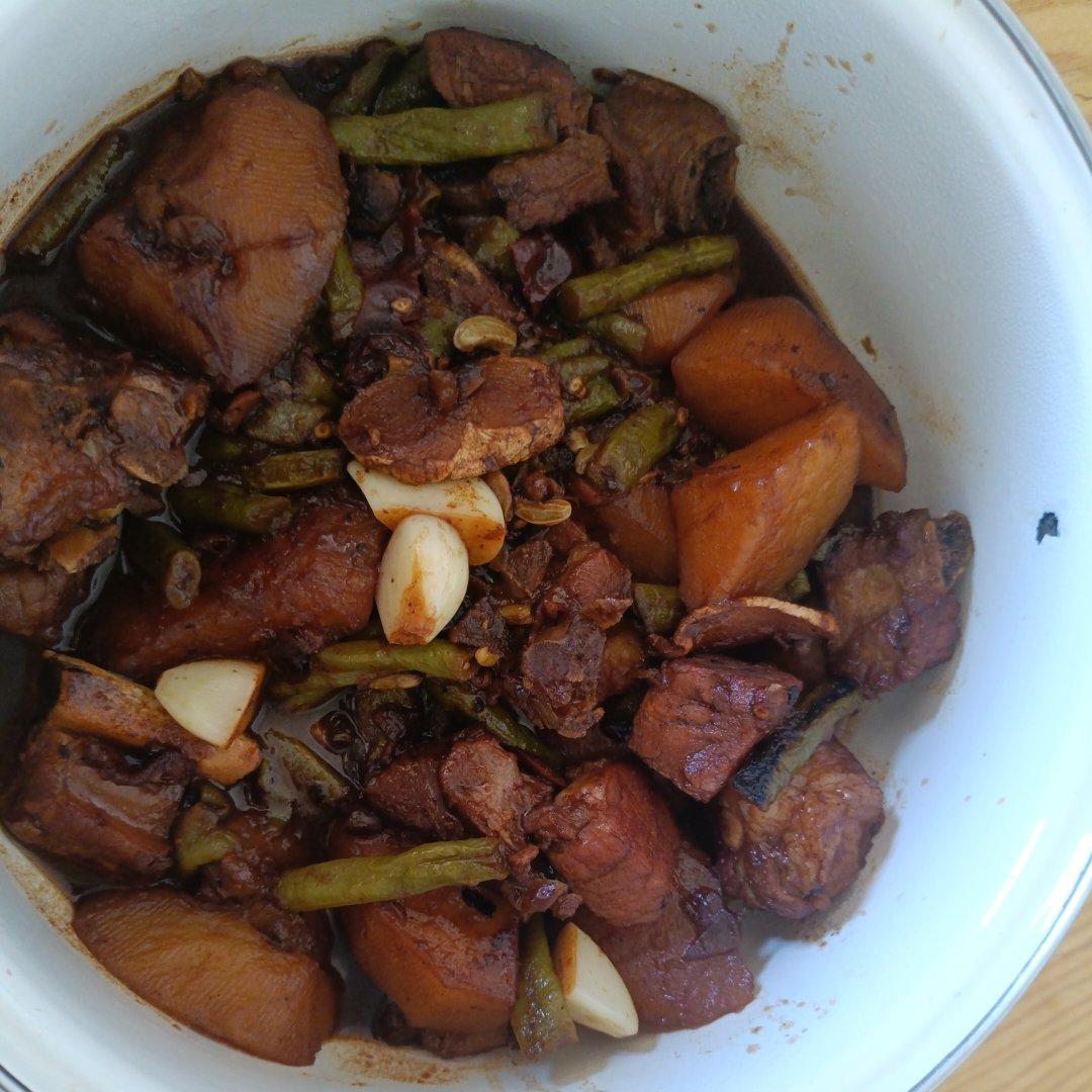 硬菜代表--排骨炖豆角土豆（豆角焖面胚子）