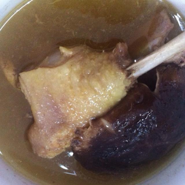 薄菇鸭汤的做法