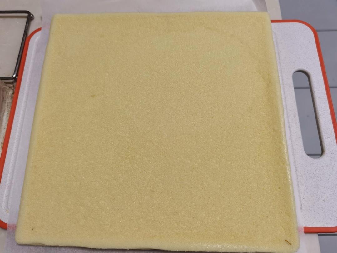 不会裂的原味戚风蛋糕卷～0基础～保姆级～不藏私系列(三)(附带网红抱抱卷做法)