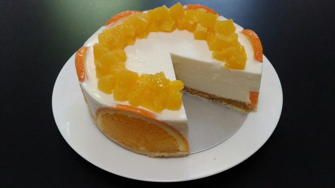 鲜橙慕斯蛋糕