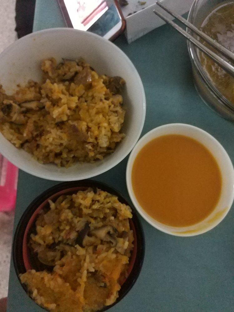 美味到不行的南瓜饭