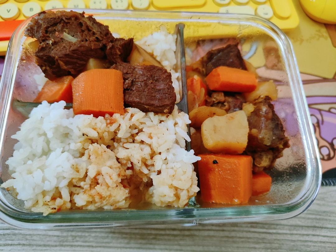 番茄土豆炖牛腩