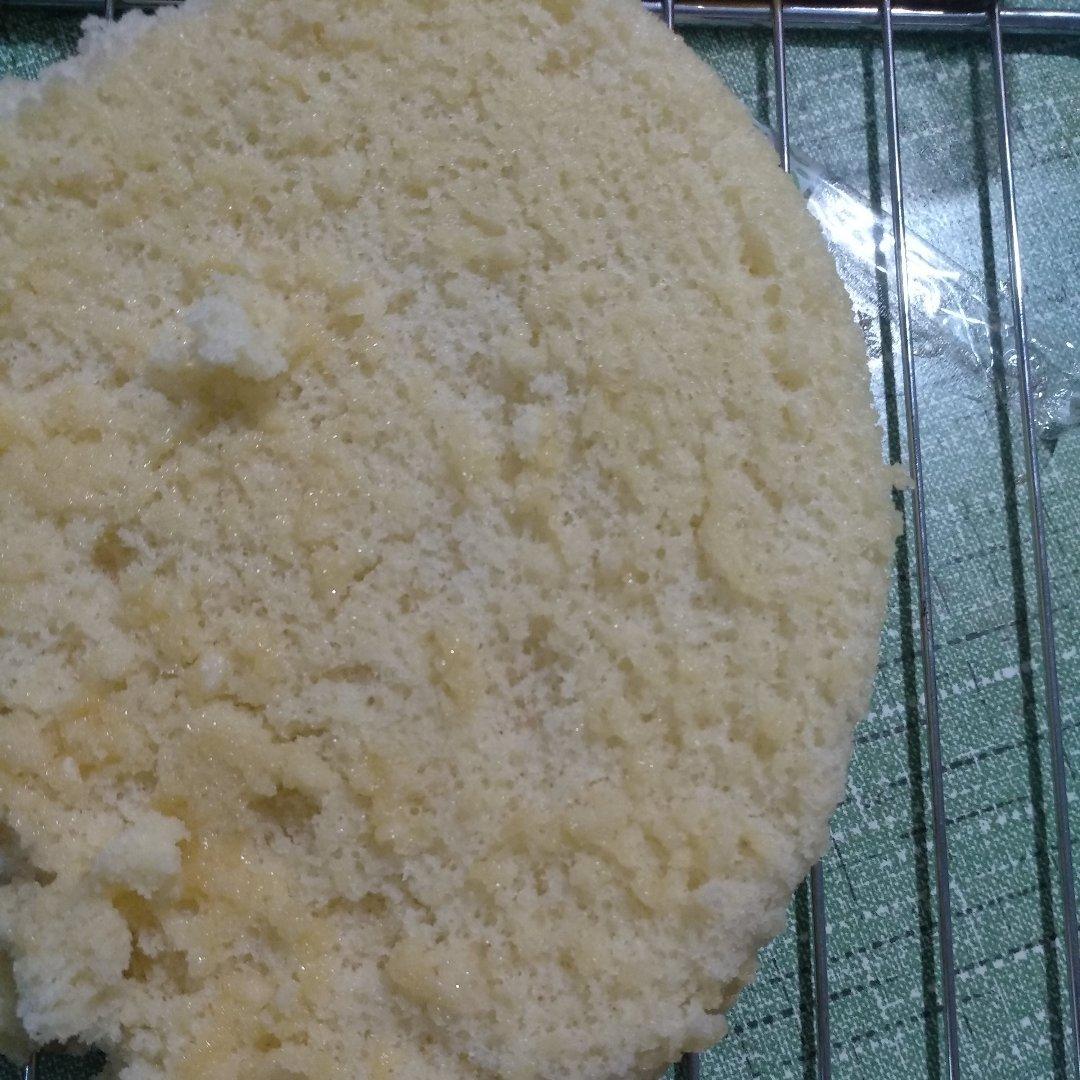 烤箱做蛋糕（戚风蛋糕的做法）