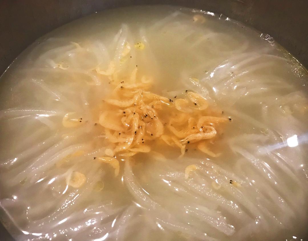 萝卜虾皮汤