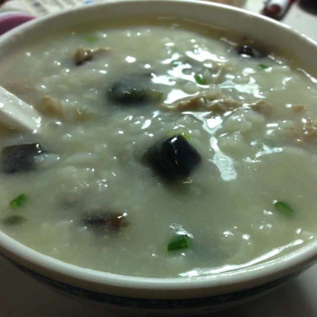 皮蛋瘦肉粥