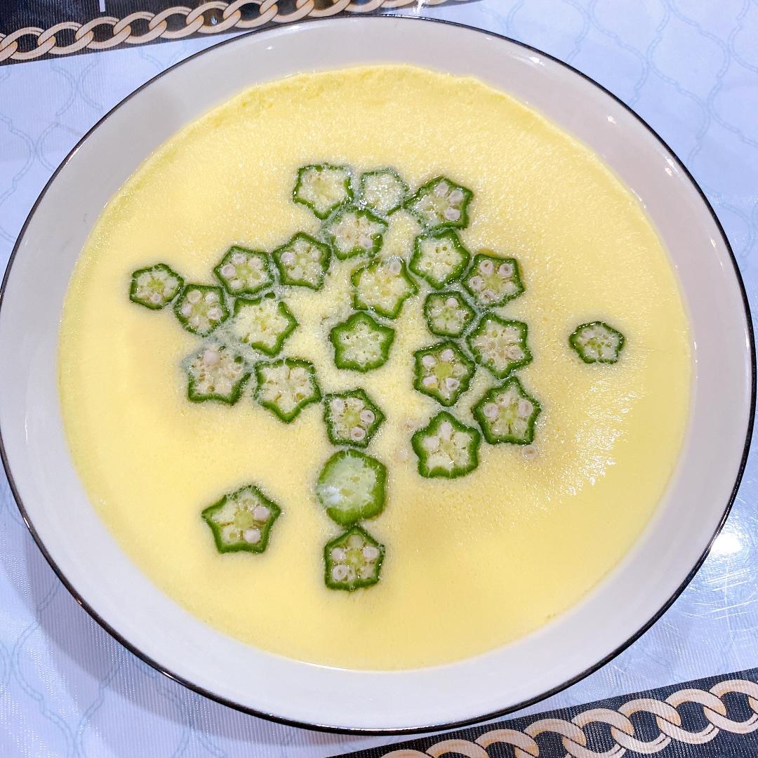 颜值控-做一朵开在碗里的花秋葵蒸水蛋