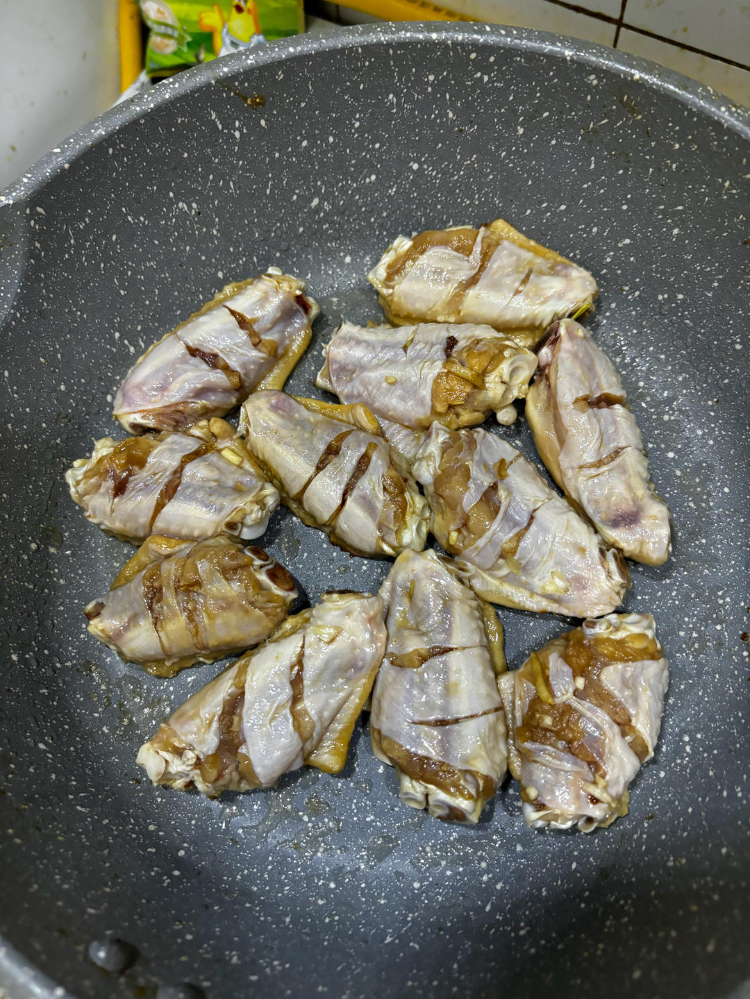 妈妈家的味道，吃了停不下来的红烧鸡翅