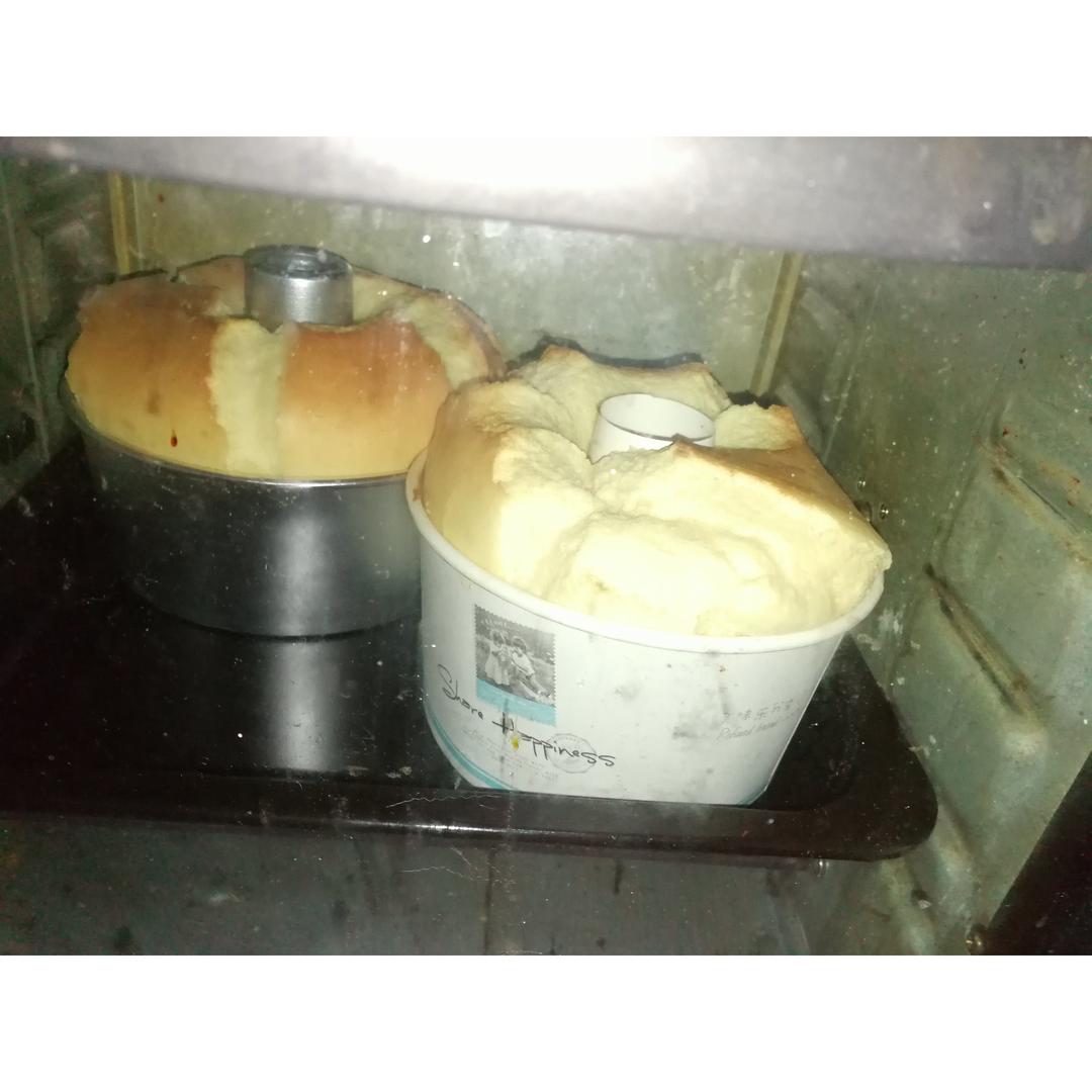 轻盈Q弹的戚风蛋糕（中空模）