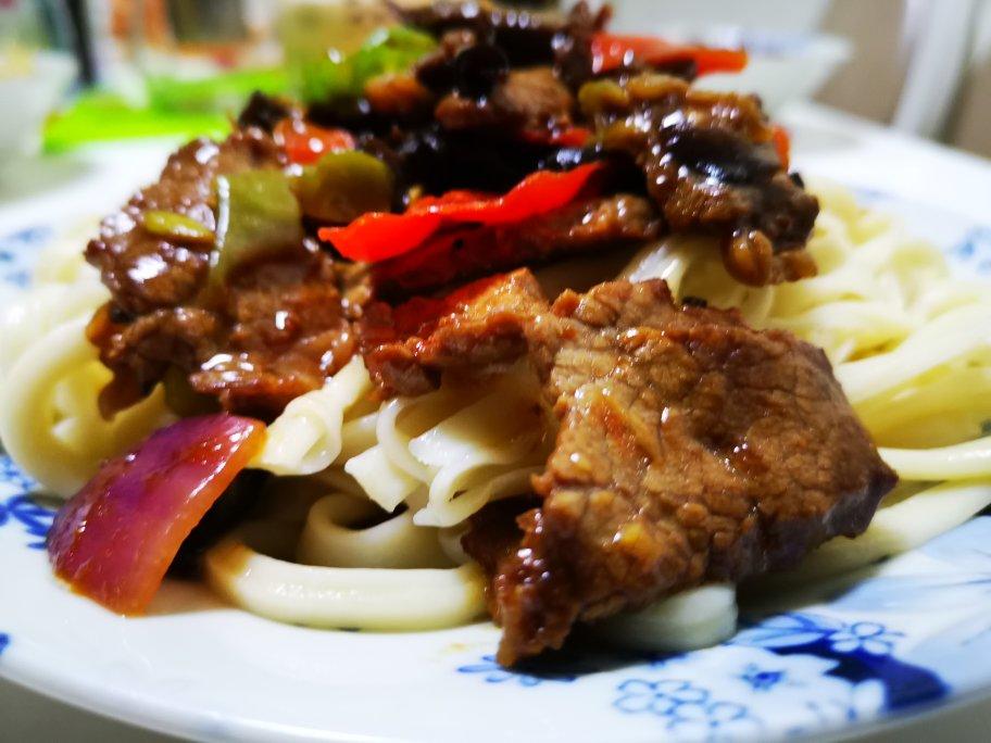 琢玉zy做的过油肉/新疆拉条子/新疆拌面/过油肉拌面(附过油肉炒制方法