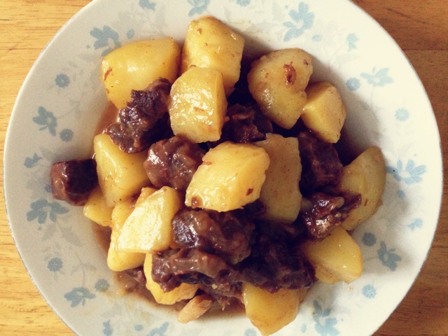 土豆炖牛肉