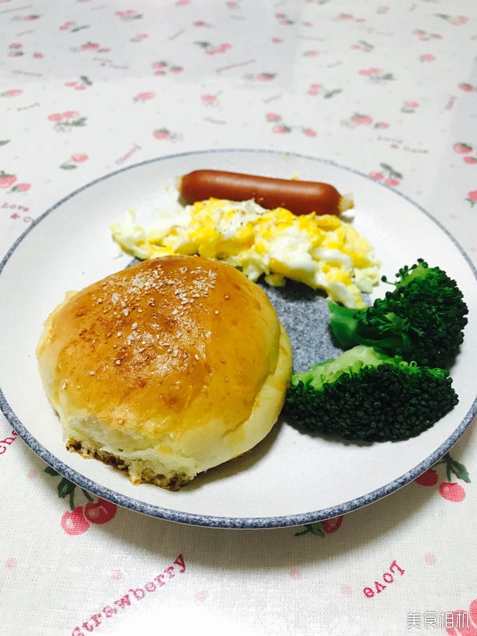 柔软看得见─超软香甜椰蓉小面包