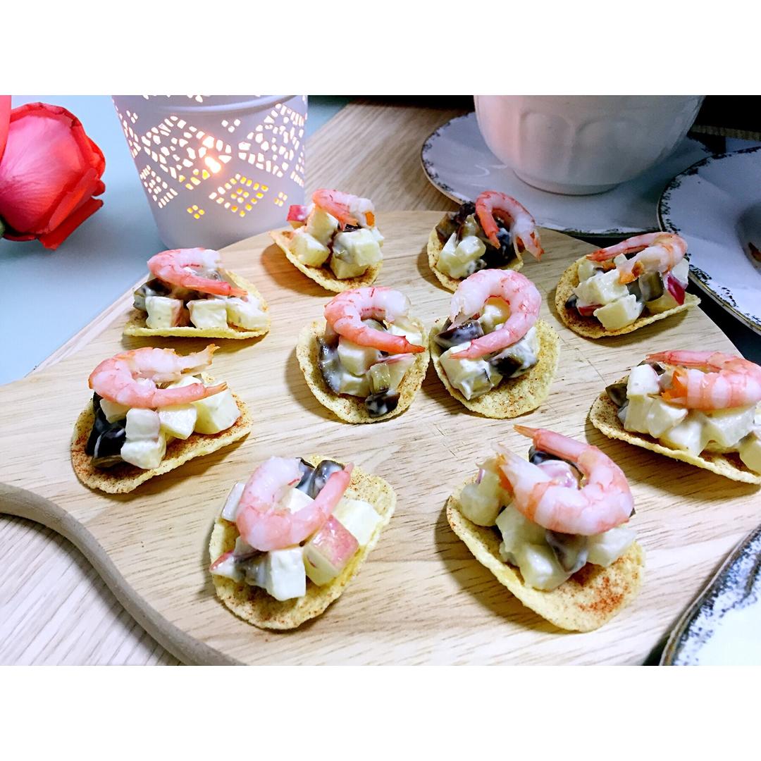 薯片牛油果大虾沙拉