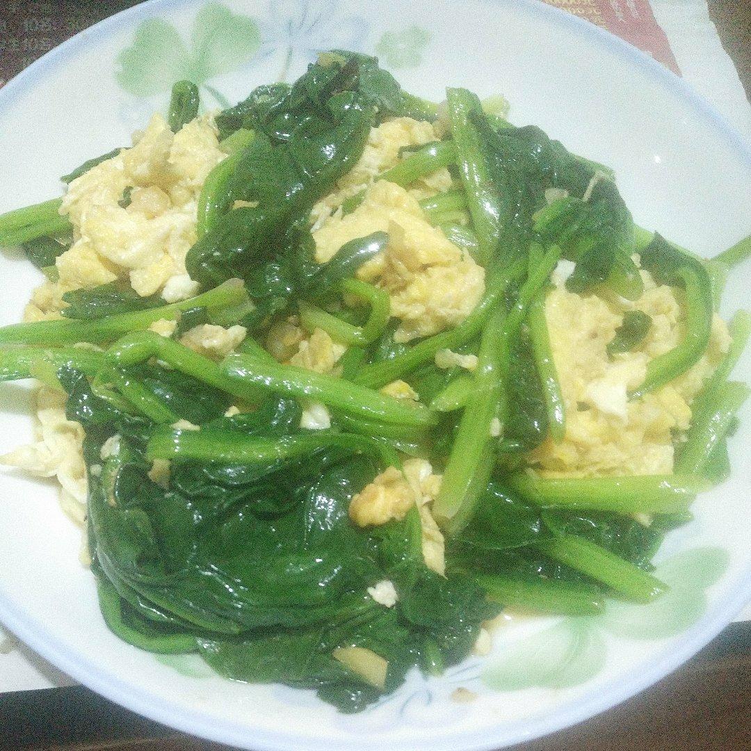 菠菜炒鸡蛋