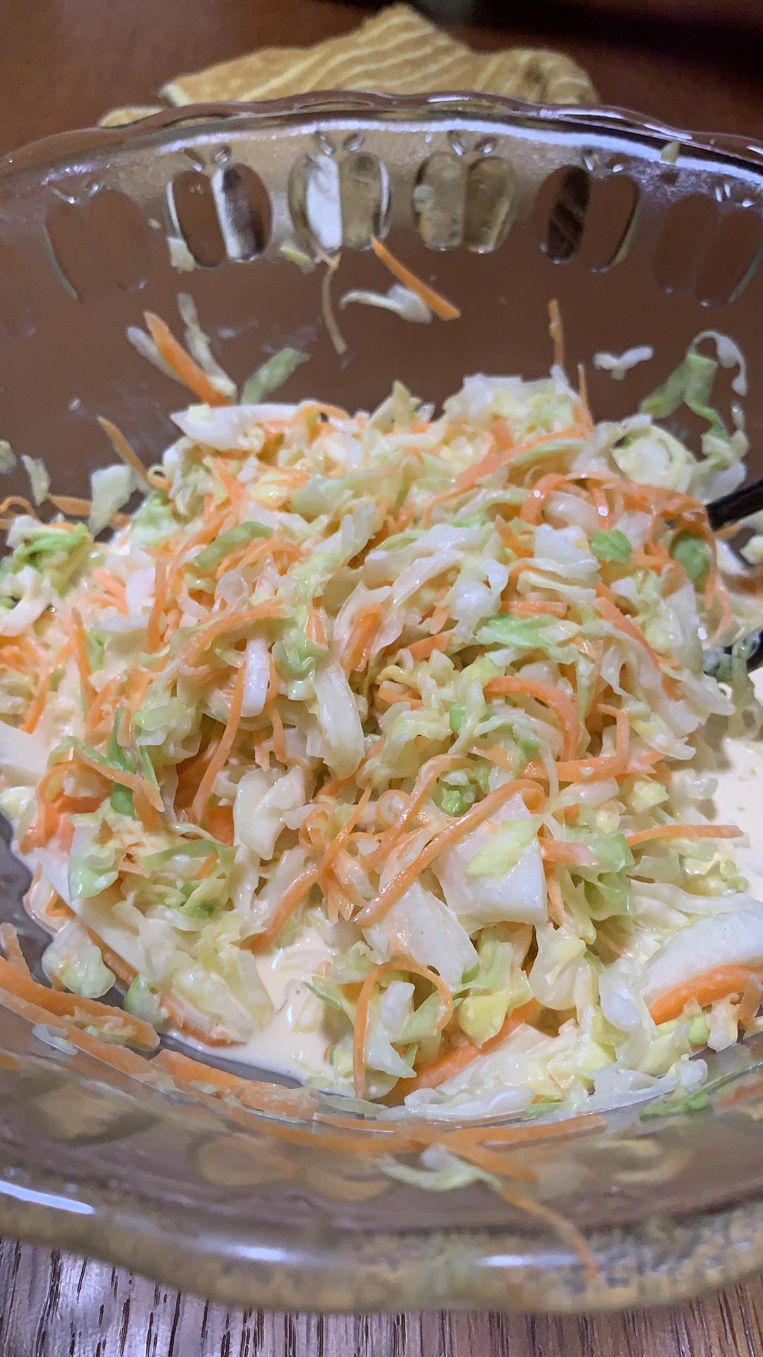 日式凉拌圆白菜