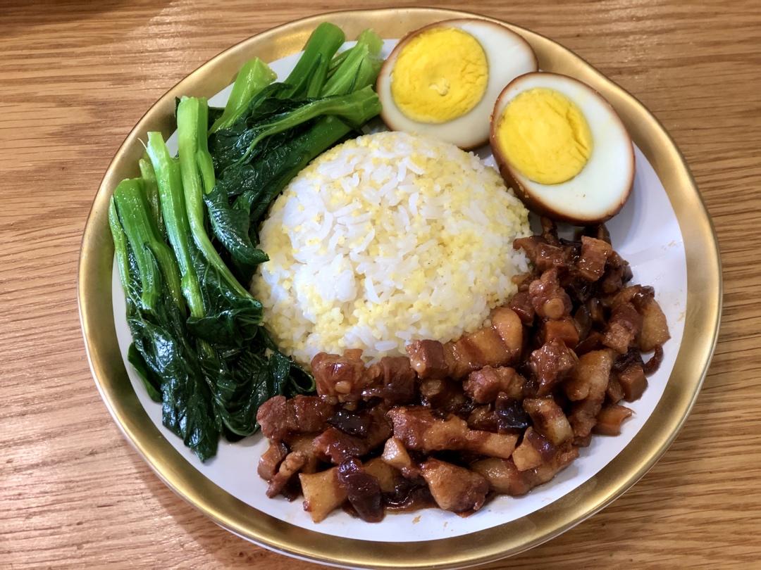 洋葱酥卤肉饭