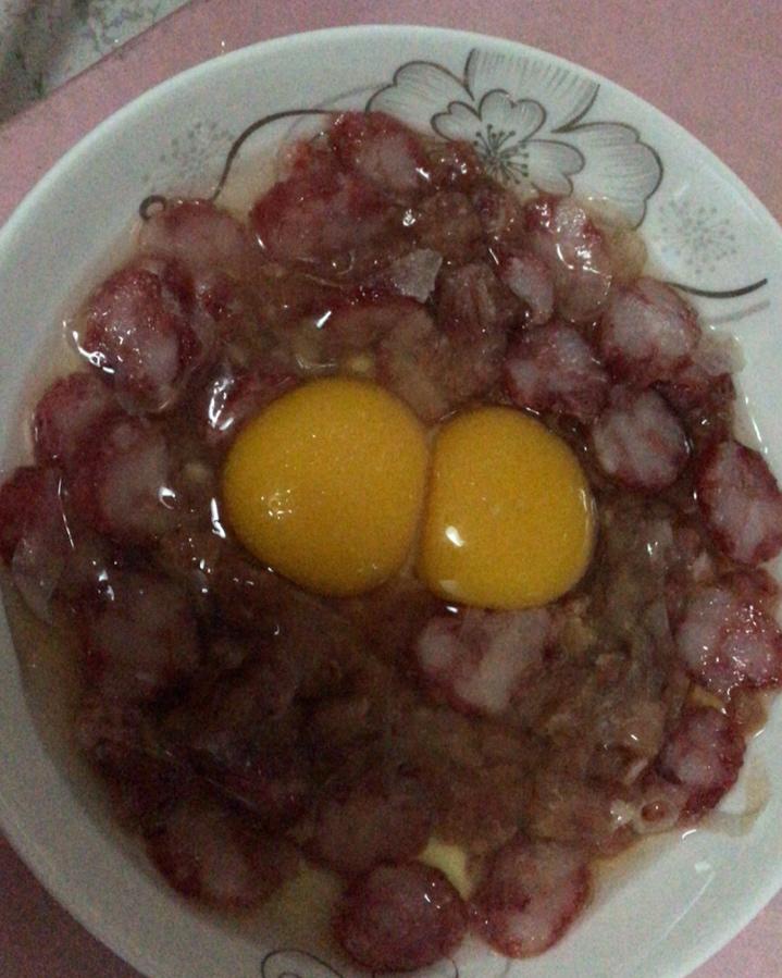 电饭煲香肠蒸蛋