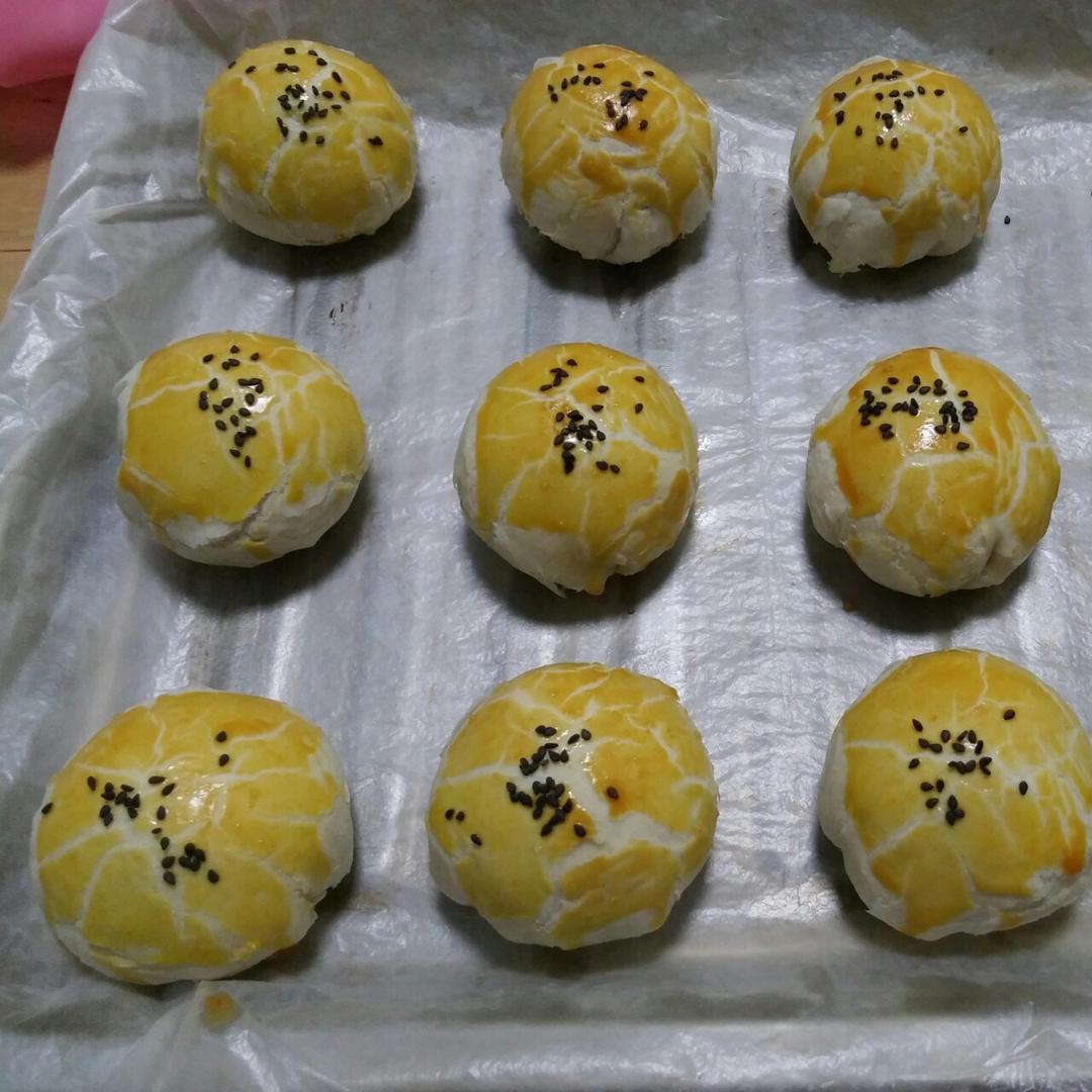 蛋黄酥（简单易做）