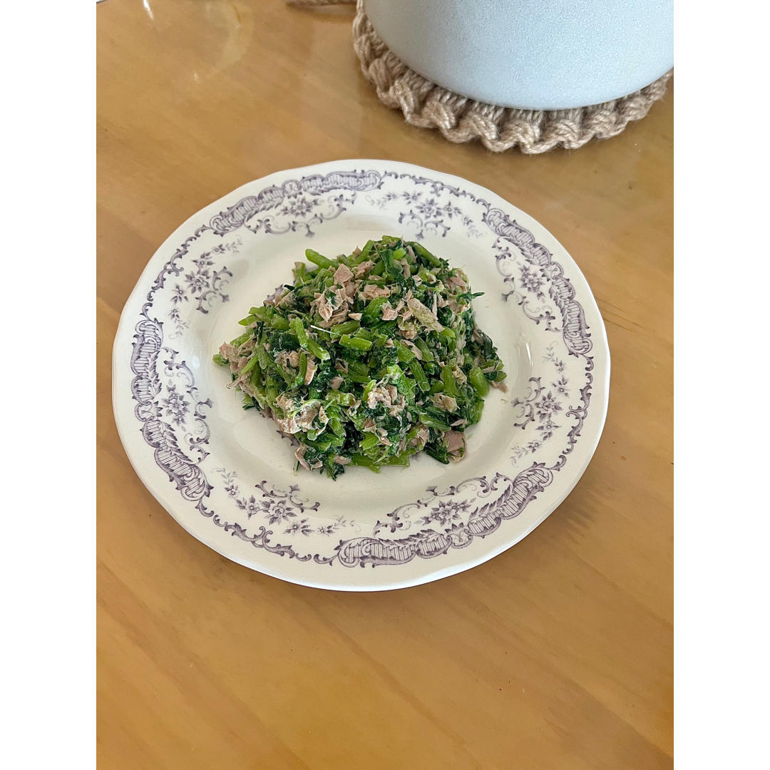 金枪鱼茼蒿沙拉