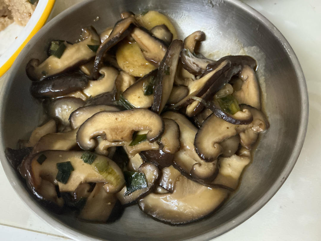 家常小炒鲜香菇