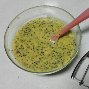 黑芝麻蛋卷（植物油版）的做法 步骤4